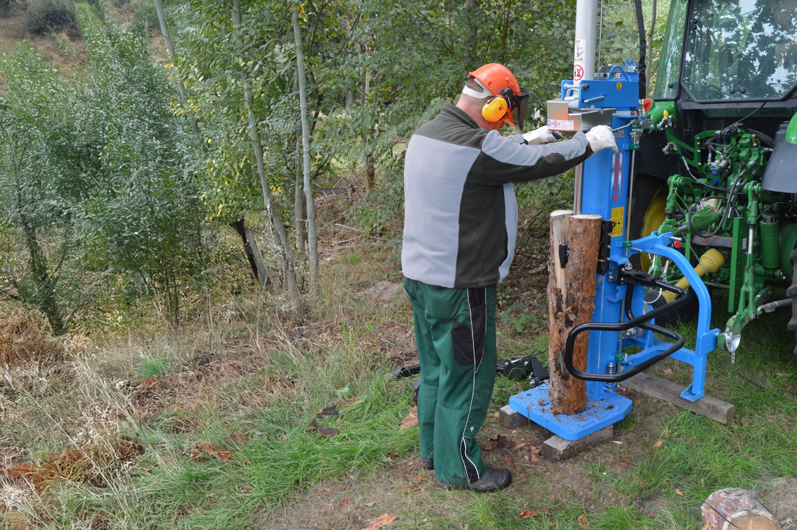 Holzspalter des Typs Thor Holzspalter FARMER 13t | 400V Elektro 5PS, Neumaschine in Celle (Bild 5)